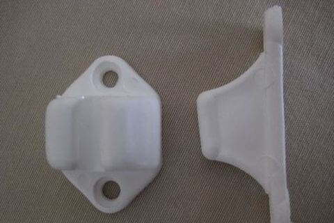 Door Retainer/Holder/Latch White